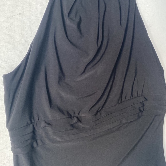 White House Black Market Black halter top, Size M - Picture 4 of 10